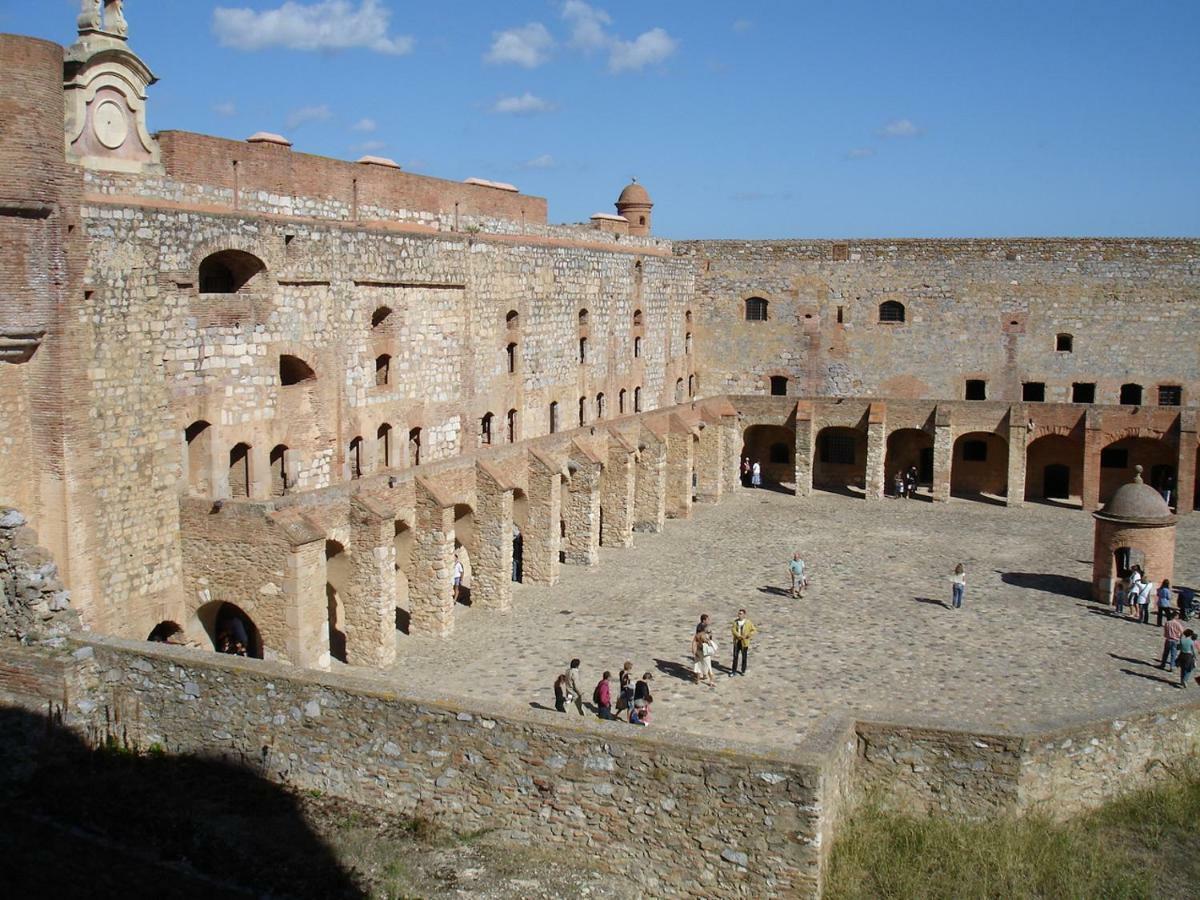 Maison De La Fontaine Embres-et-Castelmaure Dış mekan fotoğraf